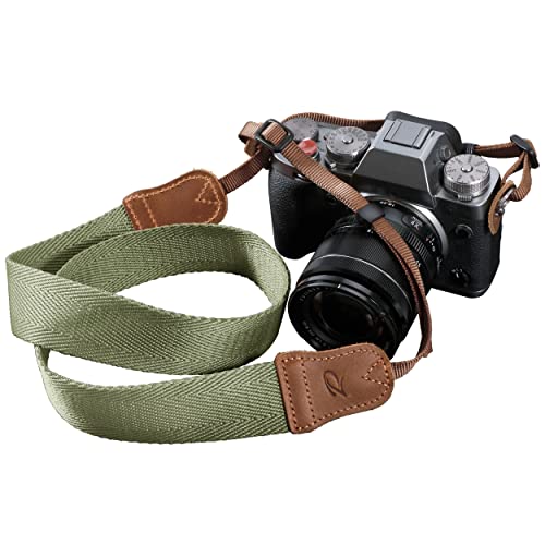 Light Green Camera Strap - Double Layer top-grain Cowhide Ends Light Green Camera Strap - Double Layer top-grain Cowhide Ends